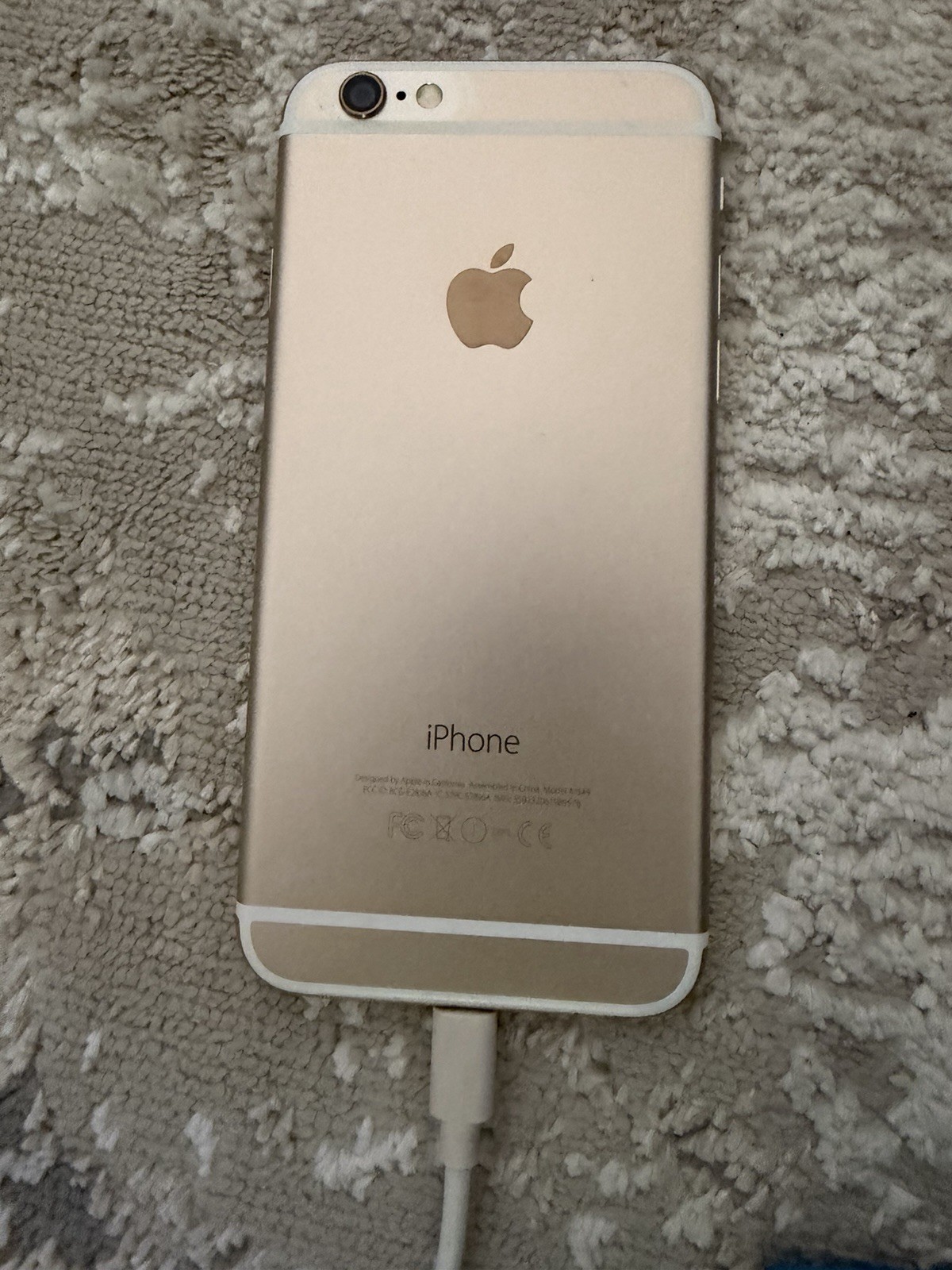 Apple iPhone 6 Gold 4.7in Bar Style Smartphone 8.0MP Rear Camera