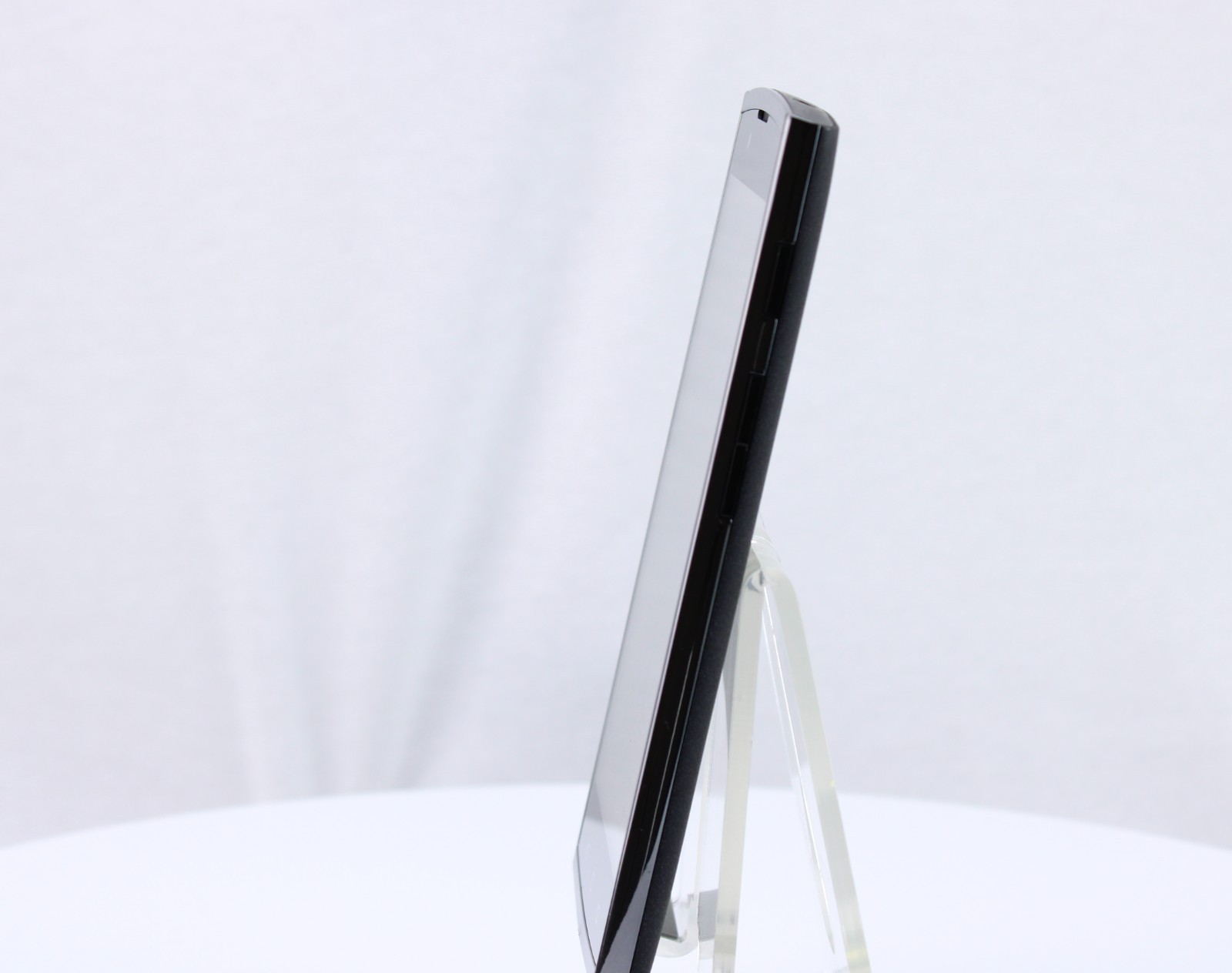 UMX U693CL Black 16GB Assurance Wireless Android Smartphone Fair Shape