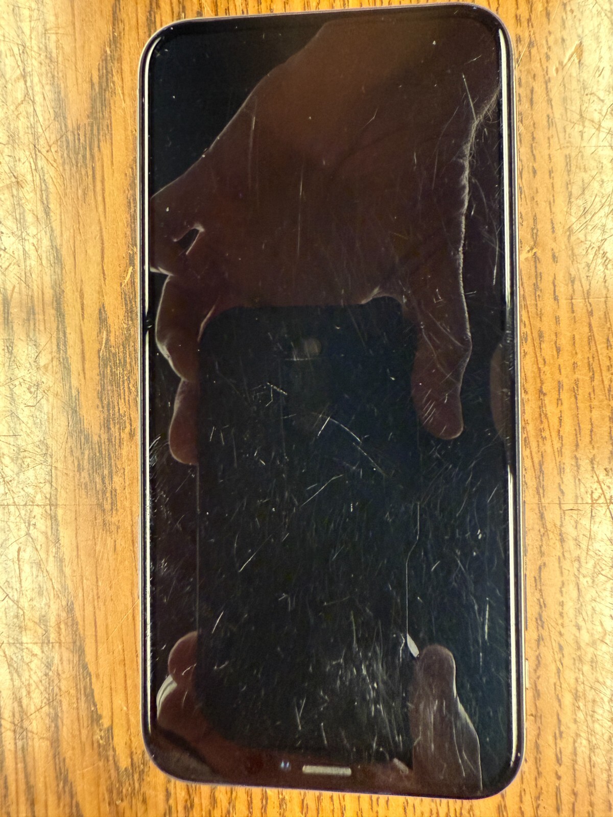 Apple iPhone X – 64GB – Silver (Unlocked) A1865 (CDMA + GSM)