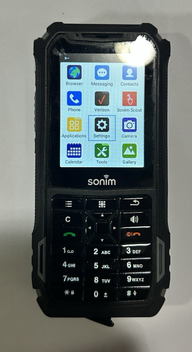 Sonim XP5S XP5800 16GB Black Verizon Flip Phone Cellular