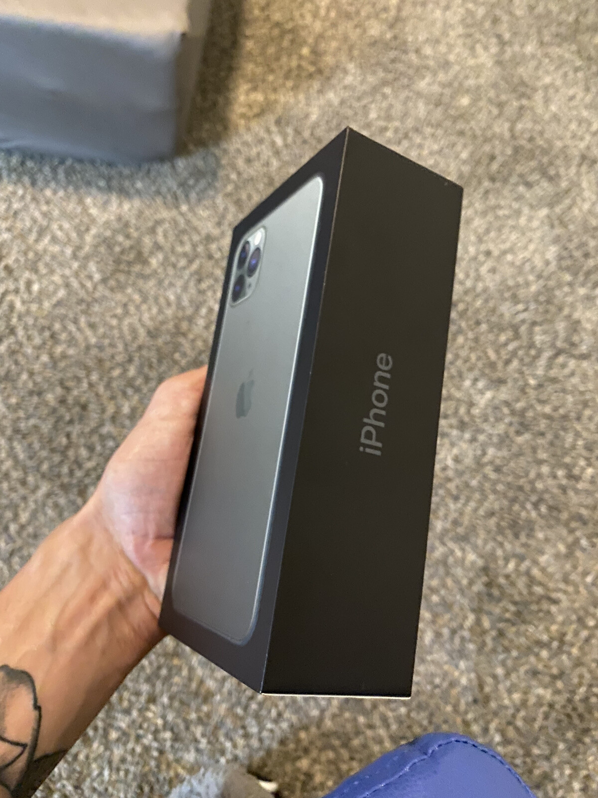 Apple iPhone 11 Pro Max – 64GB – Midnight Green (Unlocked) A2161 (CDMA + GSM)