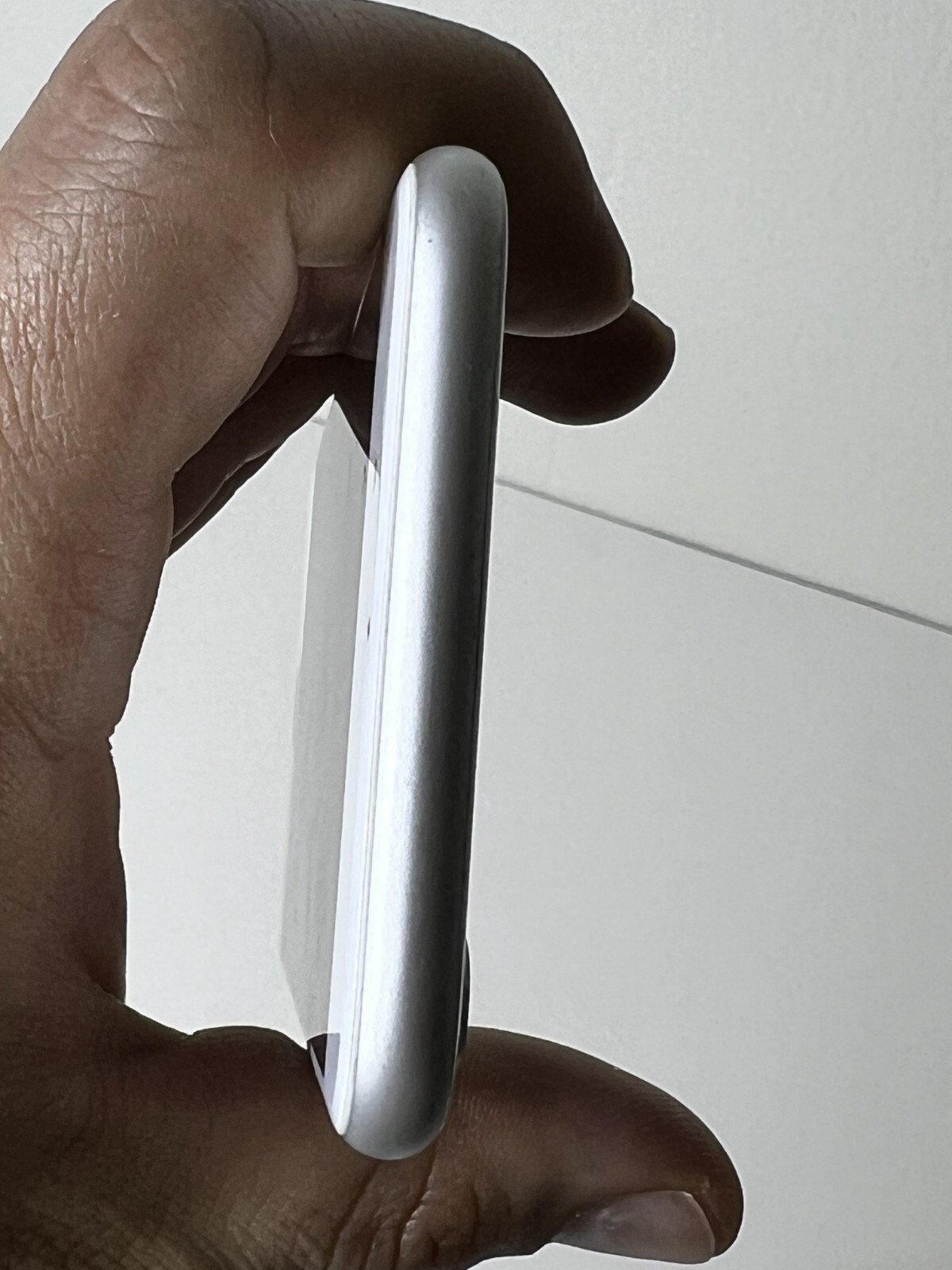 Apple iPhone 8 – 64GB – Silver (Verizon) A1863 (CDMA + GSM) AS-IS For Parts READ