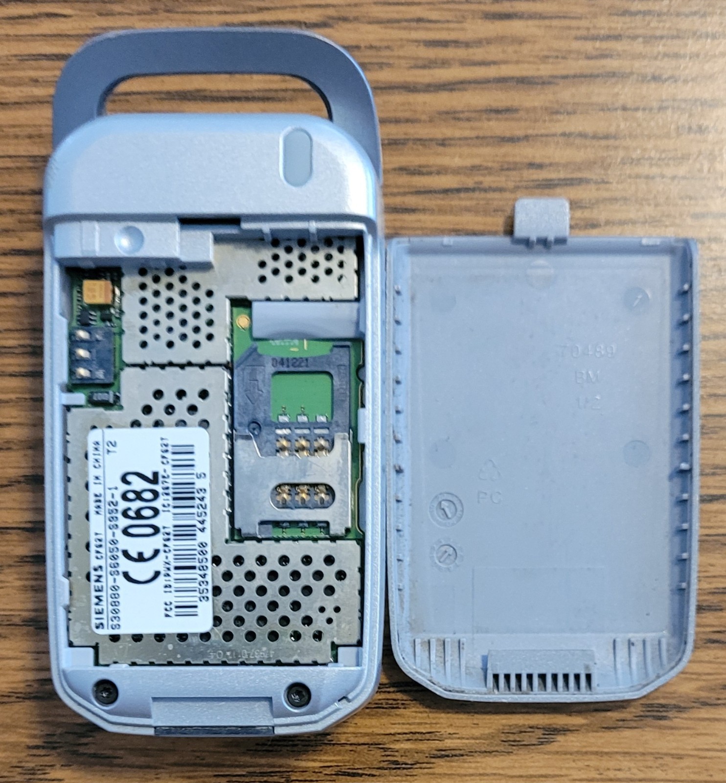 Siemens CF62T – Gray ( T-Mobile ) Rare GSM Flip Phone – Tested/Needs Batt
