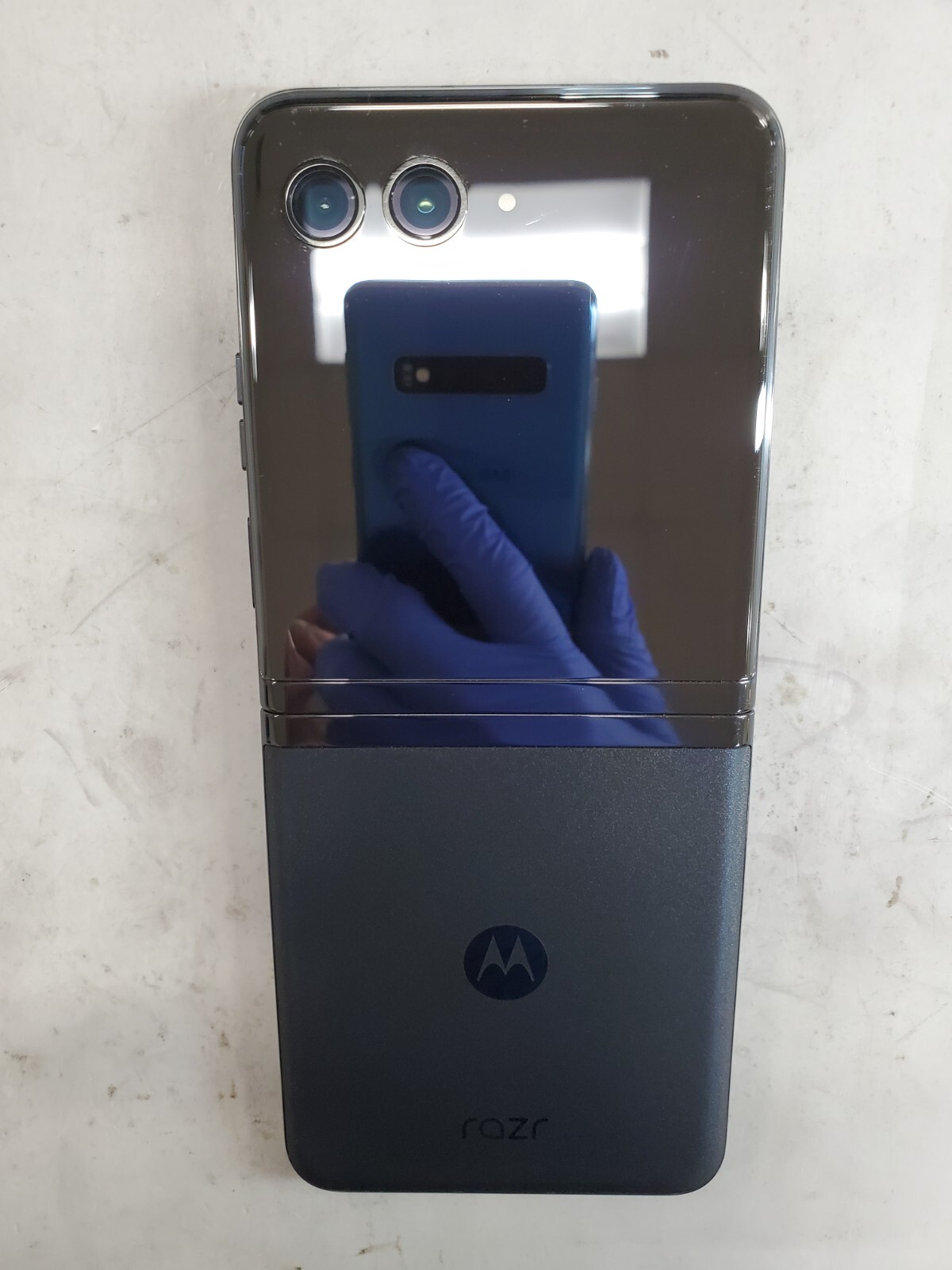 Motorola Razr Plus (2023) XT2321-3 256GB Black (Wi-Fi Only) – 3T9D