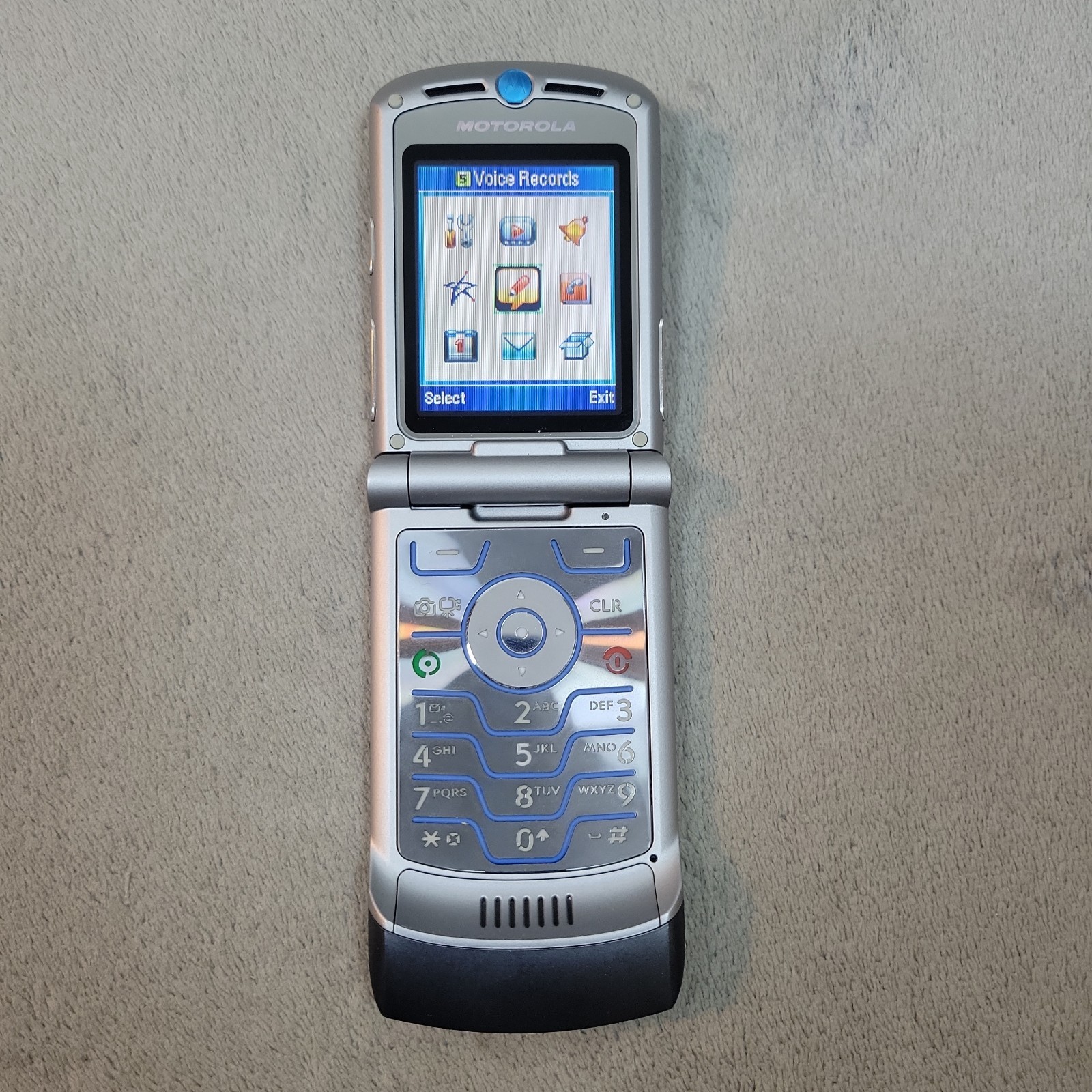 Motorola RAZR V3m Gray U.S. Cellular Flip Phone Rare Works Tested Batt Included