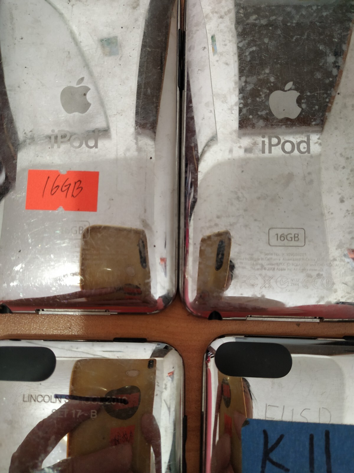 Lot of 21 Apple iPod Touch 1st, 2nd, 3rd,32GB(3pcs)16GB(3pcs)8GB(15pcs)for parts