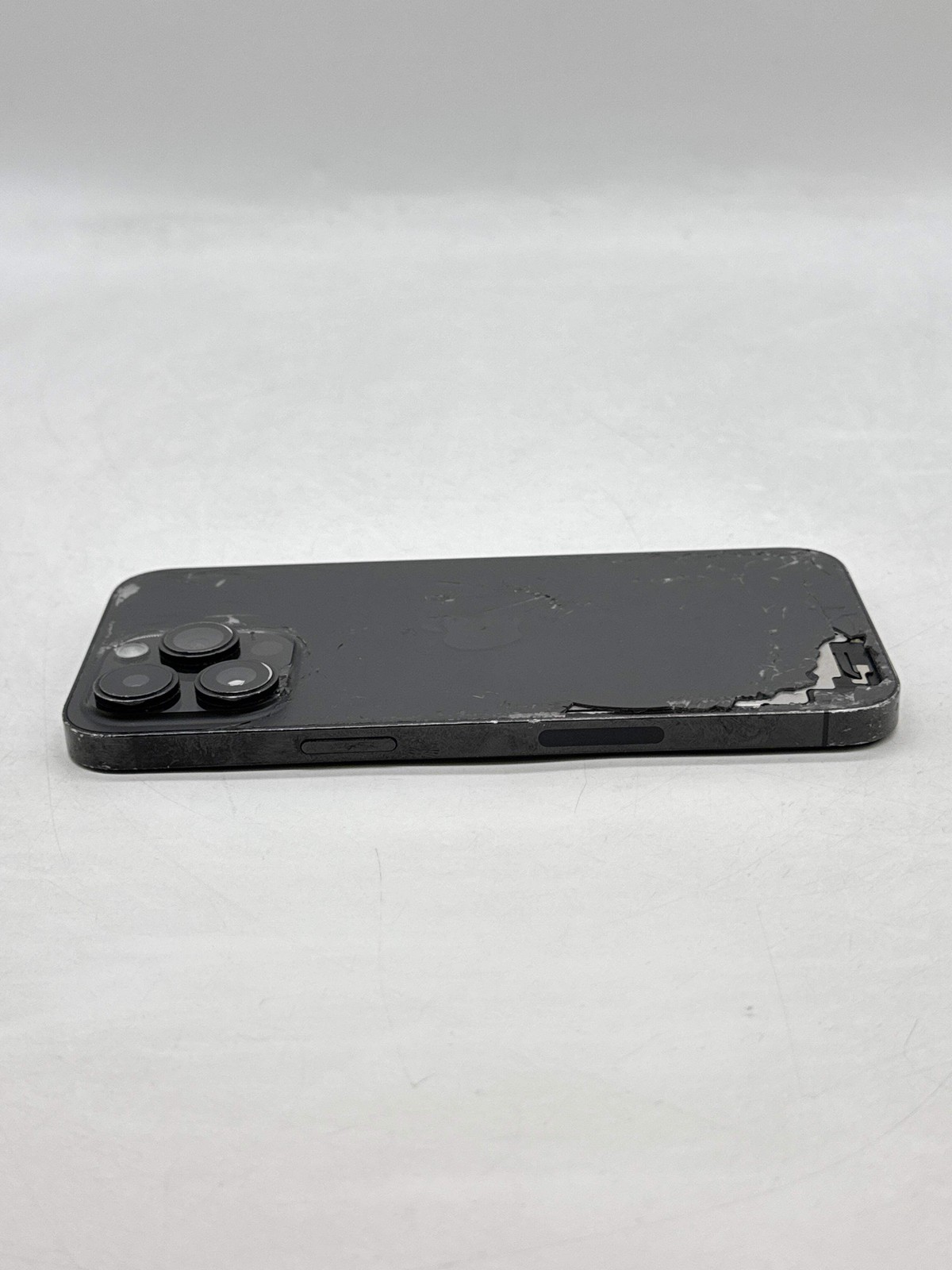 AT&T Apple iPhone 14 Pro Max A2651 256GB Space Black – Cracked Read!