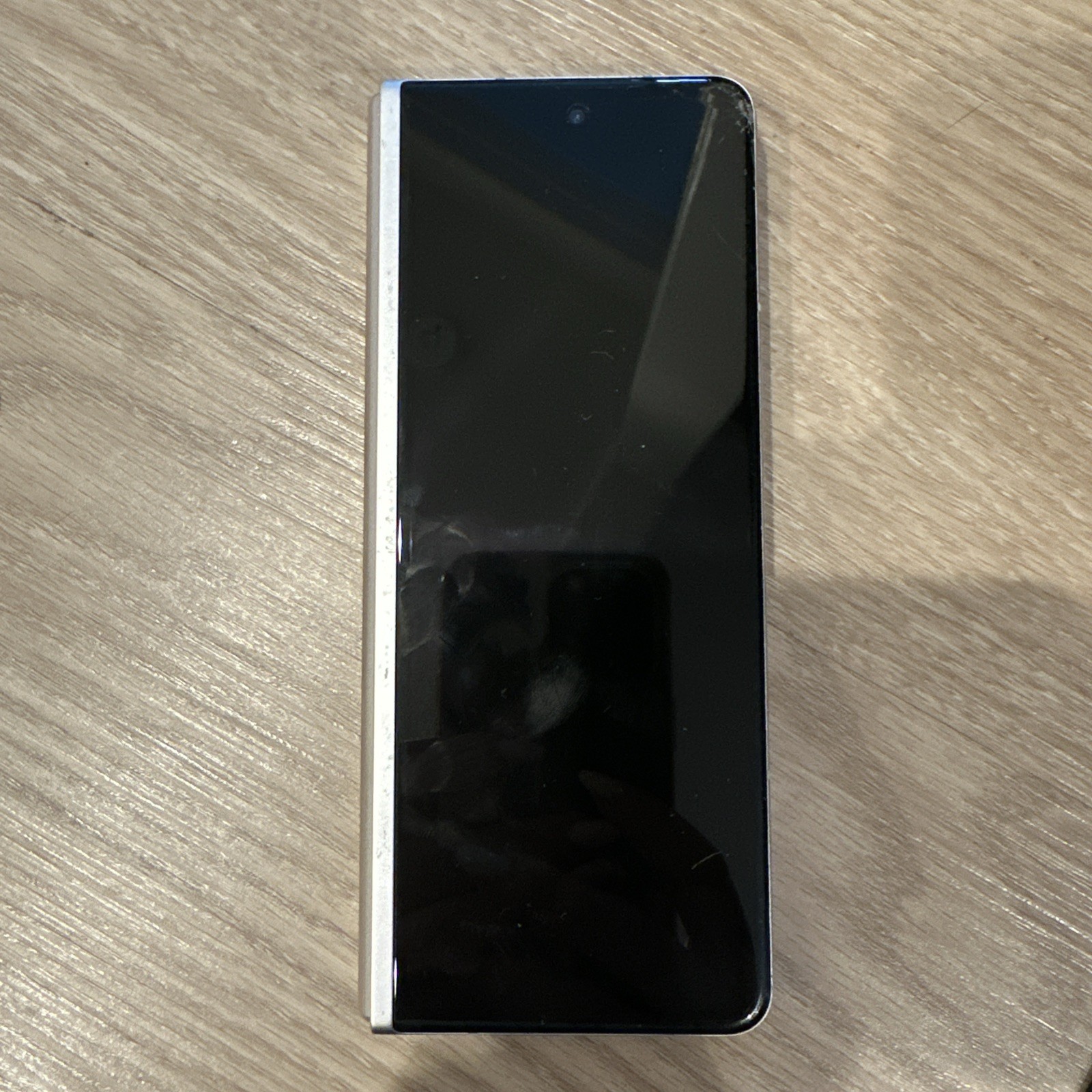 Samsung Galaxy Z Fold3 5G – Read Description – For parts. (E4)