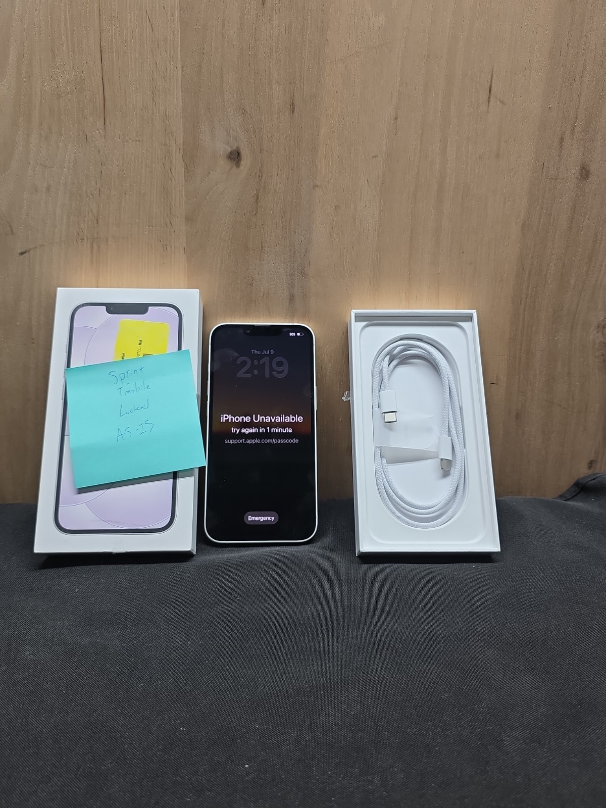 Apple iPhone 17E – 256 GB – White FOR PARTS ONLY- READ! Sprint/Tmobile No Return