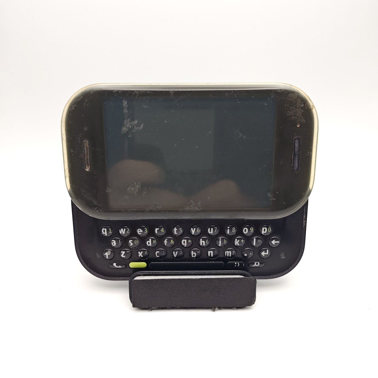 Sharp Microsoft Kin TWOm PB20ZUM (Verizon) – 8GB Black – DAMAGED #3376