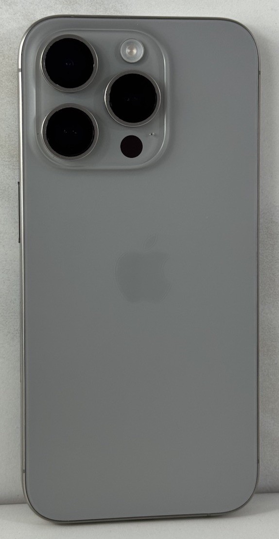 NO POWER Apple iPhone 15 Pro – ??GB – PARTS ONLY AS IS! – Natural Titanium