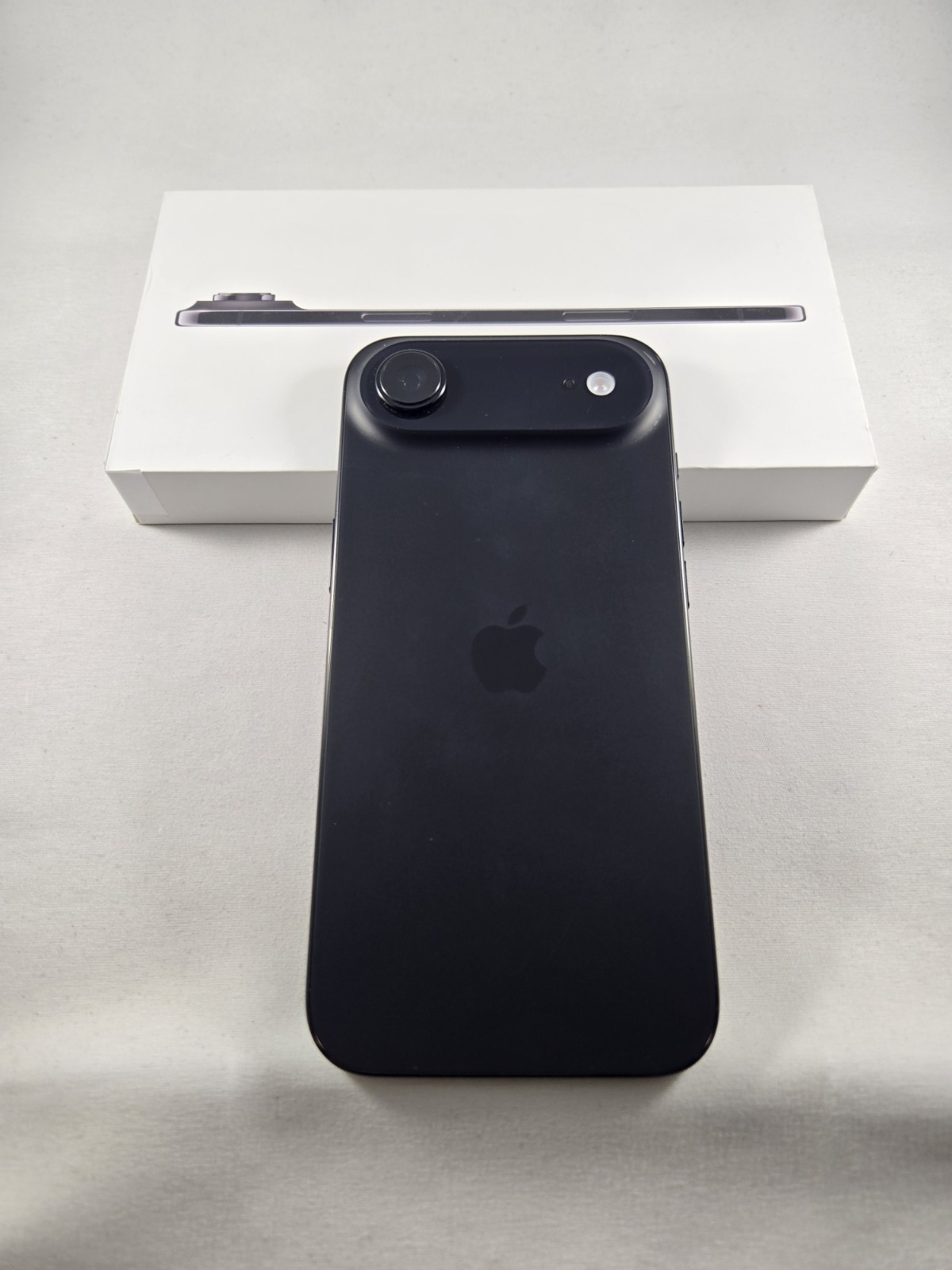 iPhone 17 Air Apple – 256GB Black AT&T