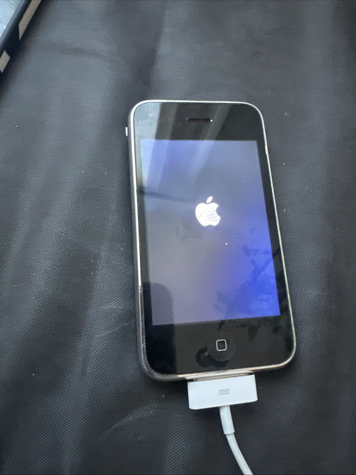 Apple iPhone 3GS – 32GB – Black (Unlocked) A1303 (GSM)   