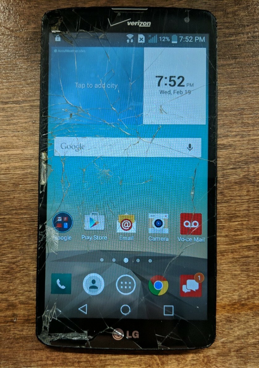 CRACKED AS IS PLEASE READ LG VS880 G Vista 5.7 in 8GB Verizon