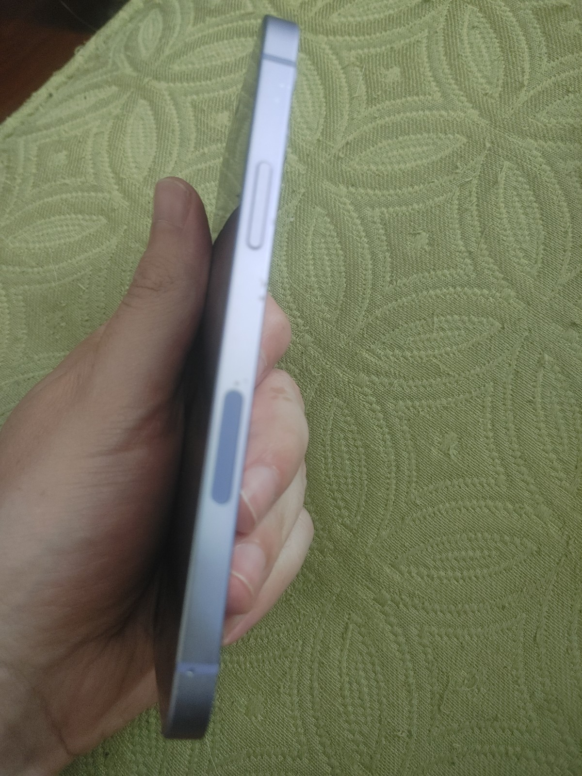 Apple iPhone 12 – 64 GB – Purple (Unlocked)