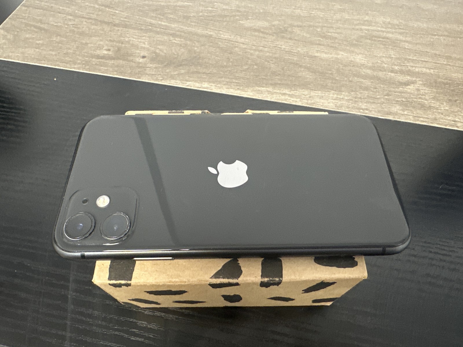 Apple iPhone 11 128GB Black (AT&T Cricket ONLY) Good (94% Battery)