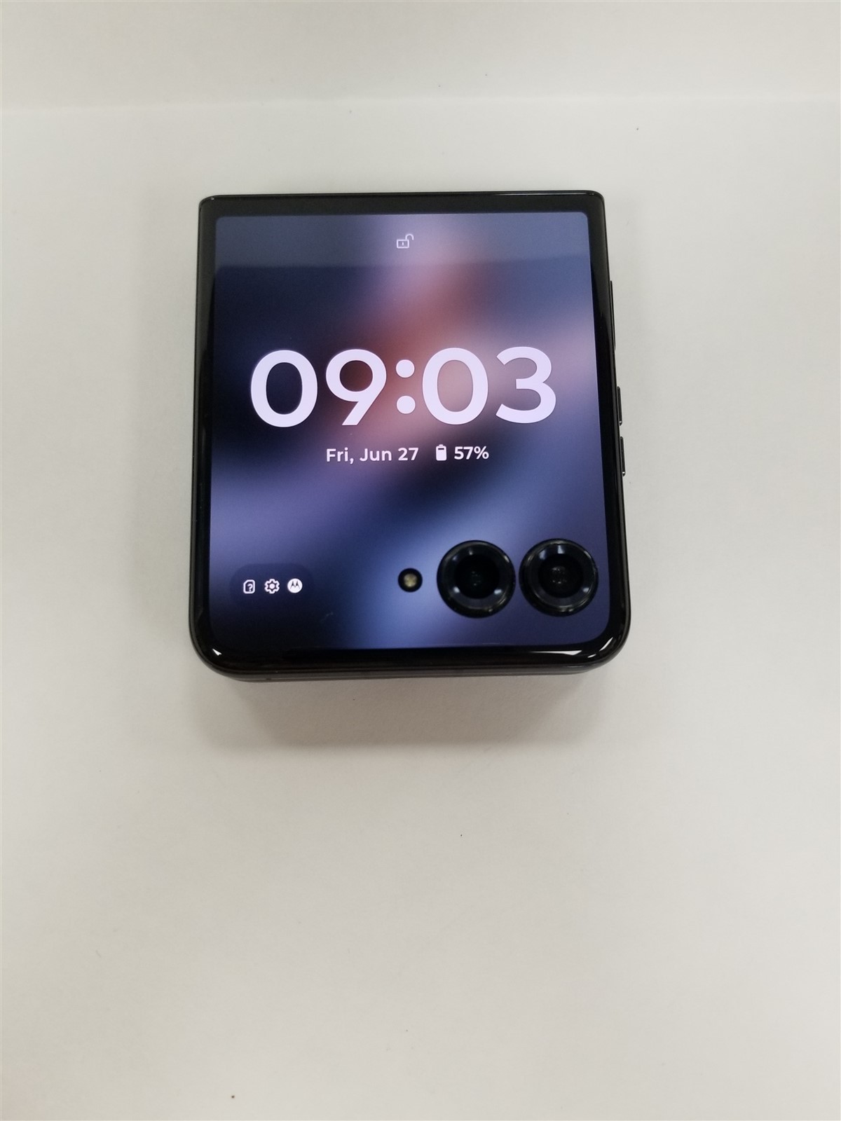 Motorola Razr Plus 2025 256GB Blue XT2557-3 (AT&T) Fully Functional DG6810