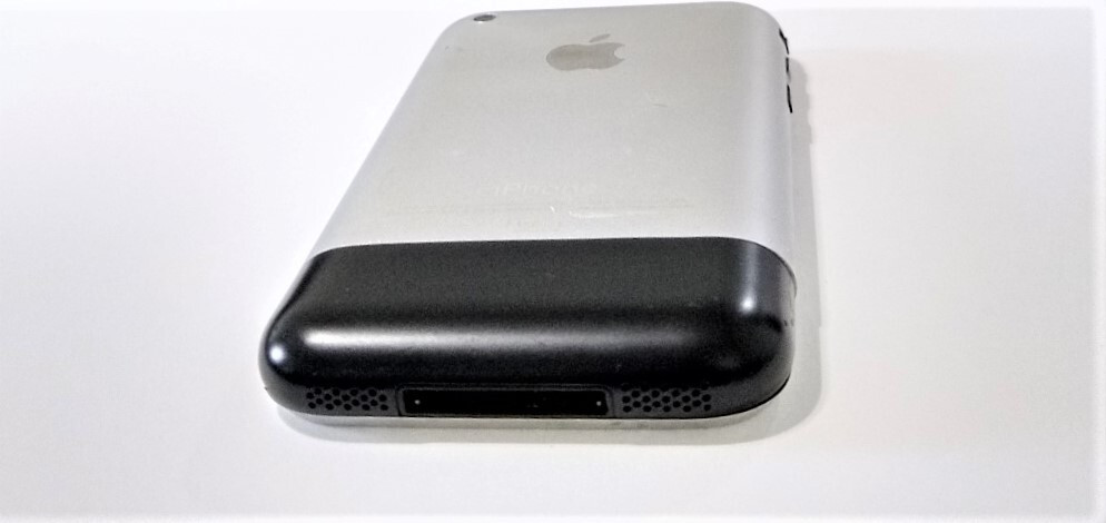 Apple iPhone 1st Generation – 16 GB – Black – A1203 (GSM) Collectable!