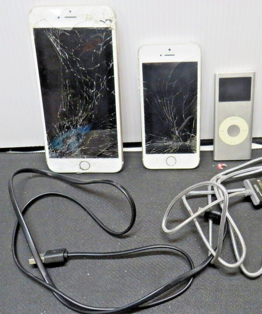 Apple iPhone iPod Lot Of 3 For Parts Only Please look at the pictures