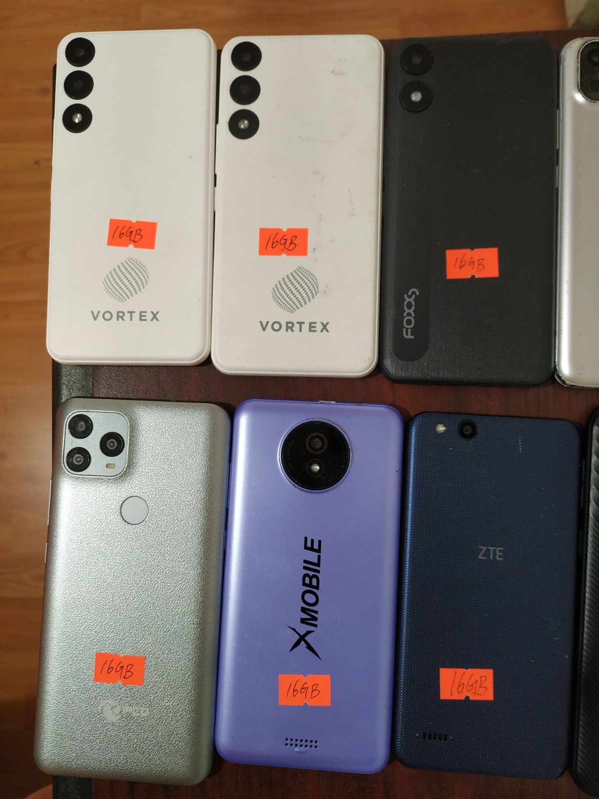 Lot of 10 Mixed Brand VORTEX /coolpad/BLU/NUO and other 16GB Smartphone