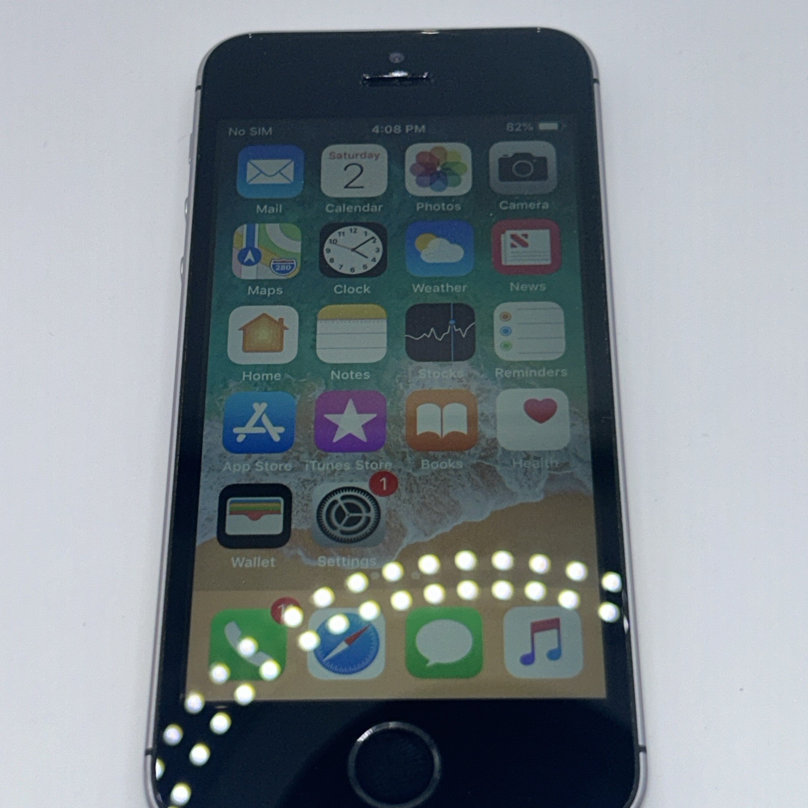 Apple iPhone SE 34GB Space Gray