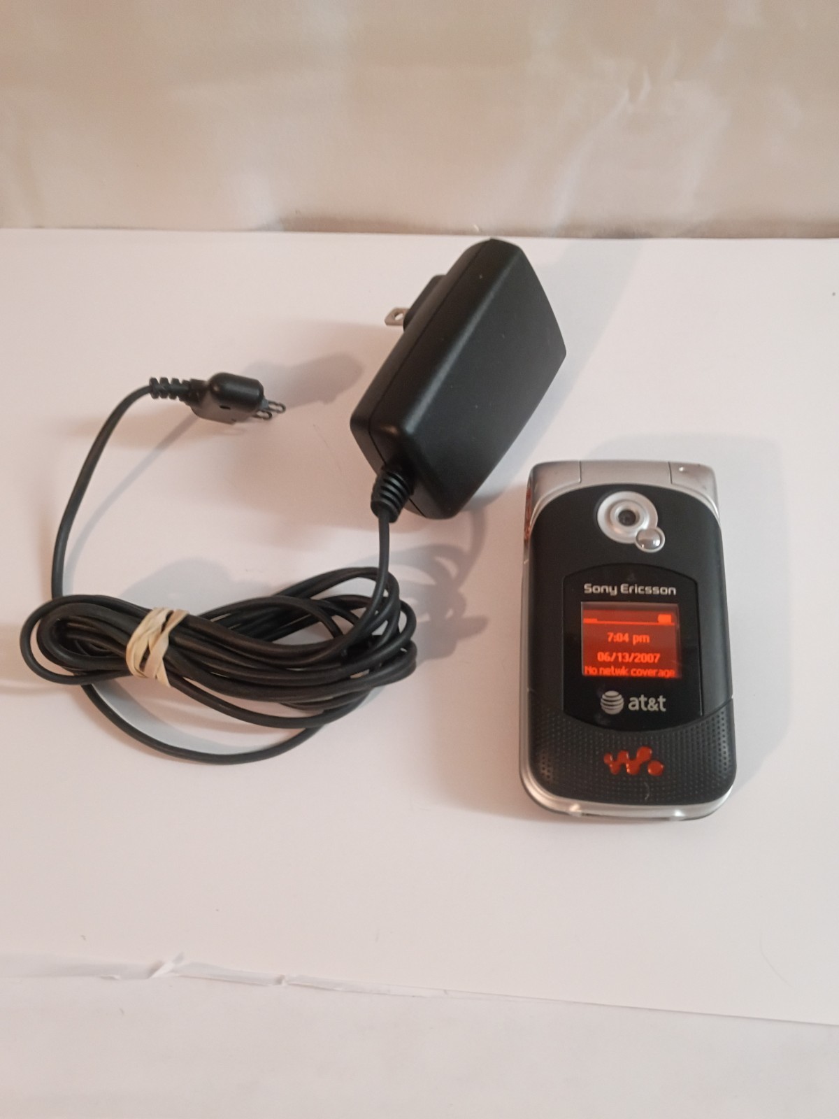 Sony Ericsson W300i Flip Phone Walkman Mobile Phone Backup Working Y2K 2000s