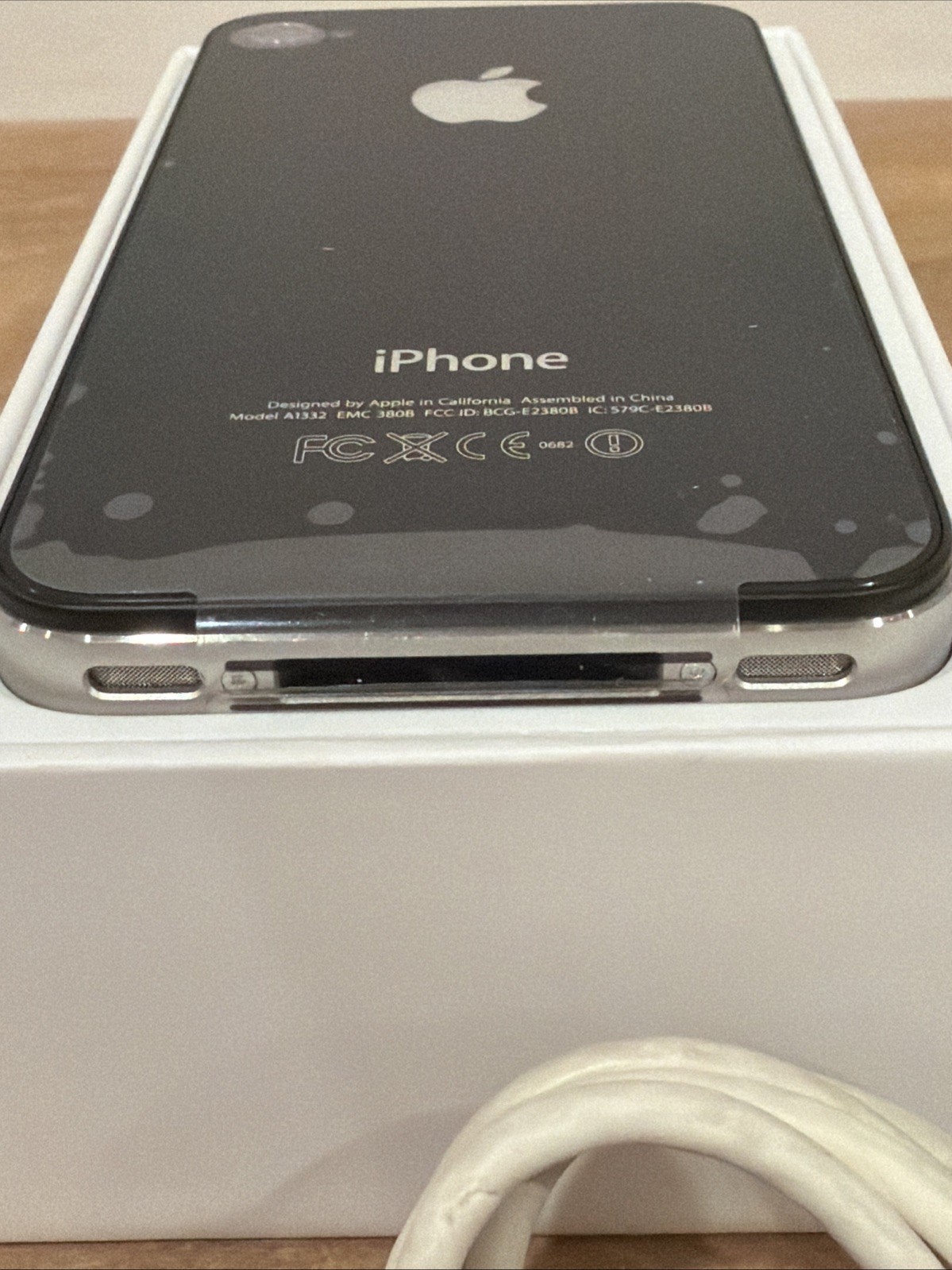 Apple iPhone 4 Black Smartphone Wi-Fi Bluetooth iOS A1332 3.5in PHONE NEVER USED