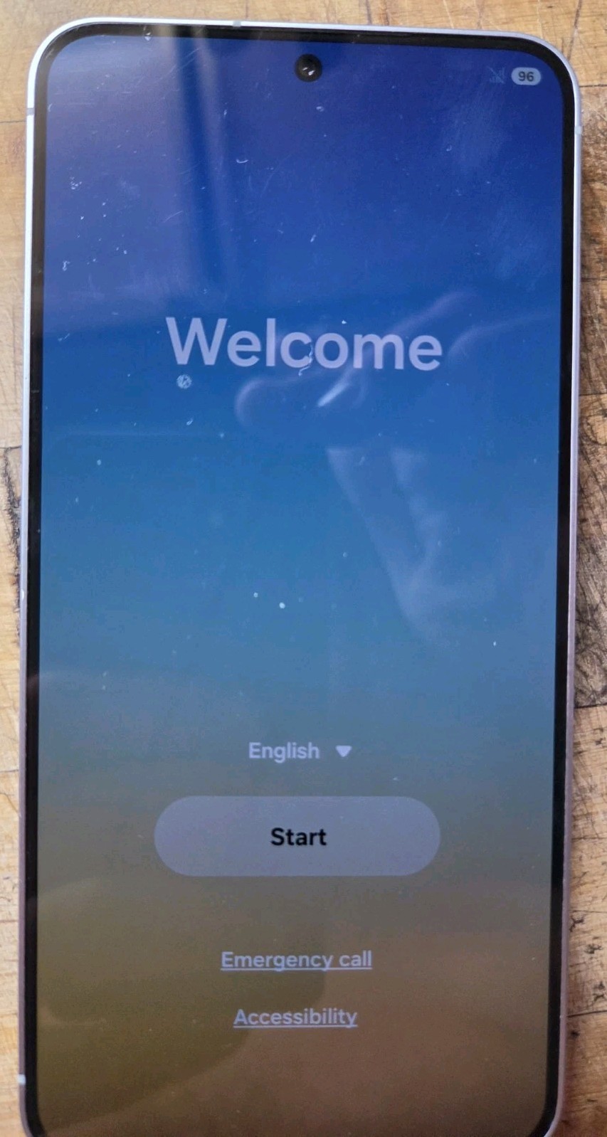 Used Samsung Galaxy S25 Grey Unlocked & Functions .. Verizon w/ Charged Batt.
