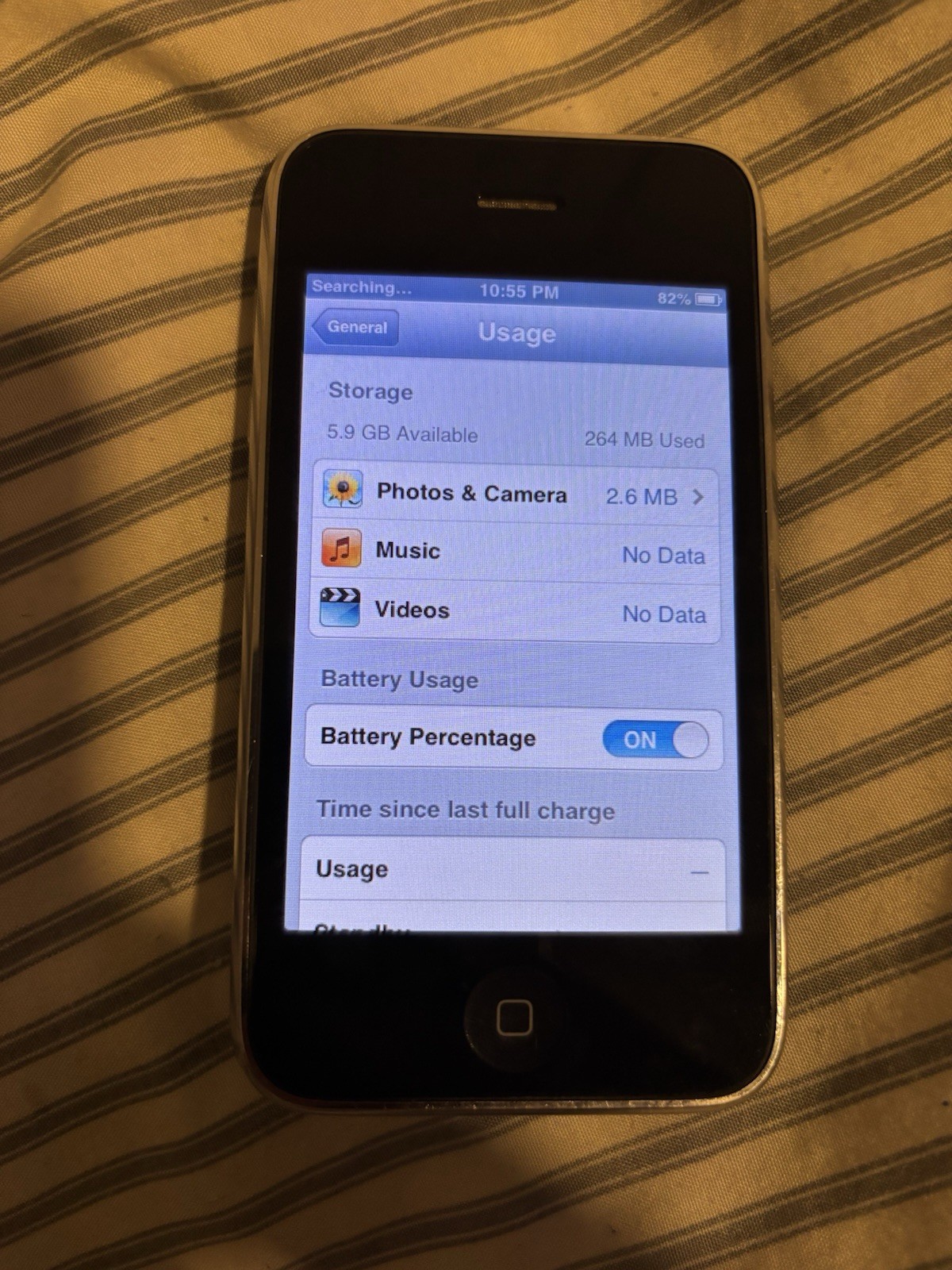 Apple iPhone 3GS – 8 GB – Black (AT&T)