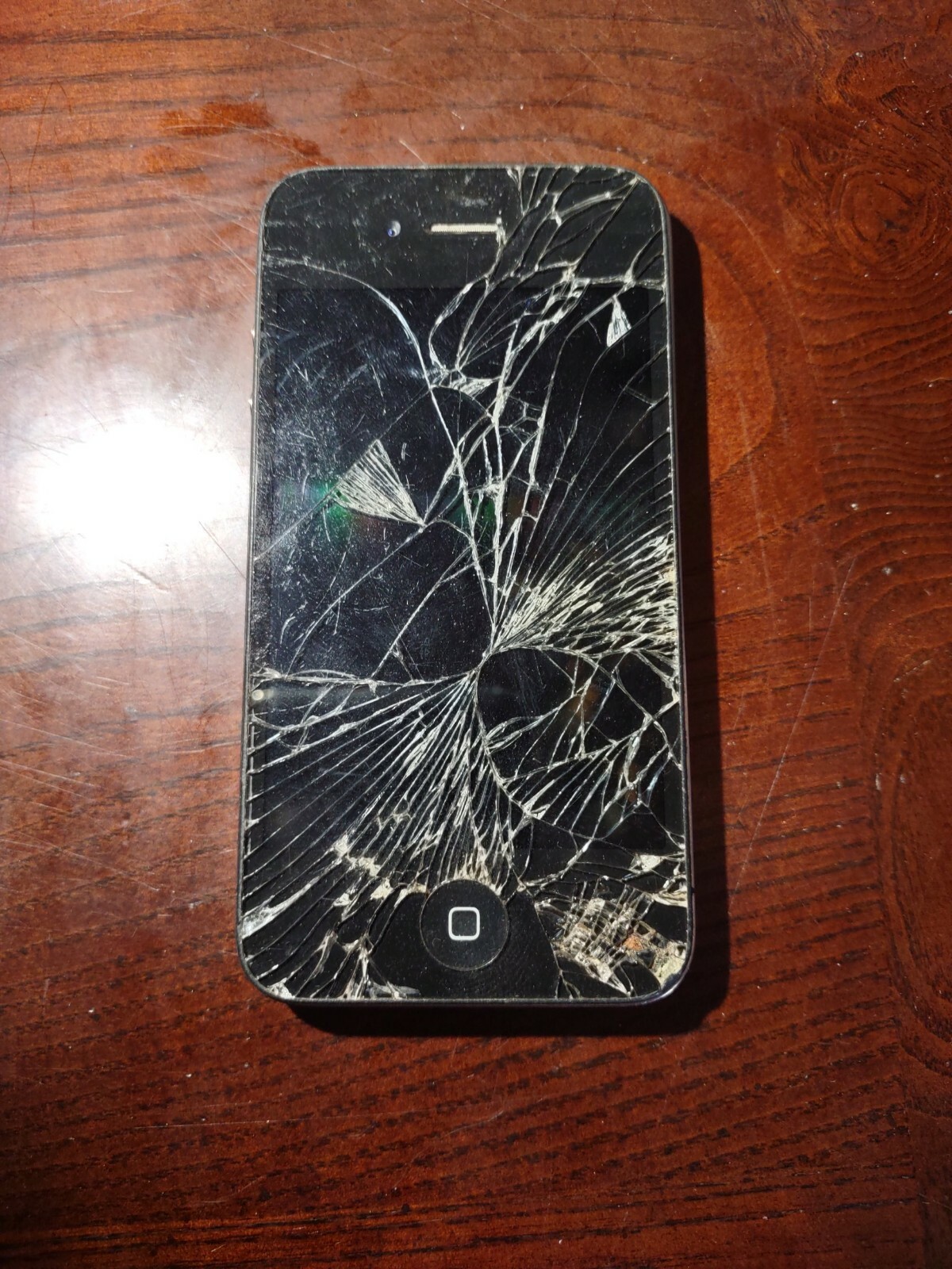 Apple iPhone 4 – 64GB – Silver Parts only