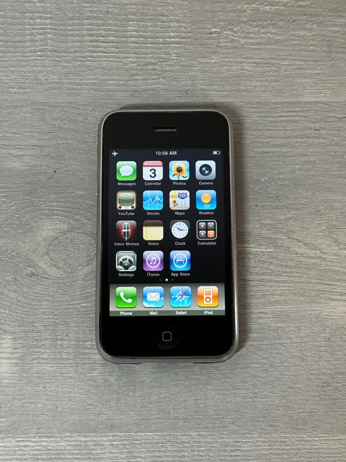Apple iPhone 3G – 8GB 16GB – Unlocked AT&T – All Colors A1241
