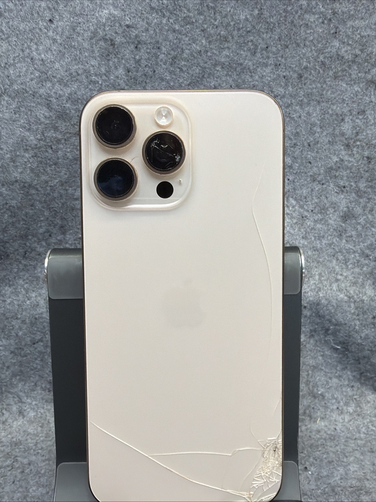 Apple iPhone 16 Pro Max – 256 GB – Desert Titanium Dish Boost See Description