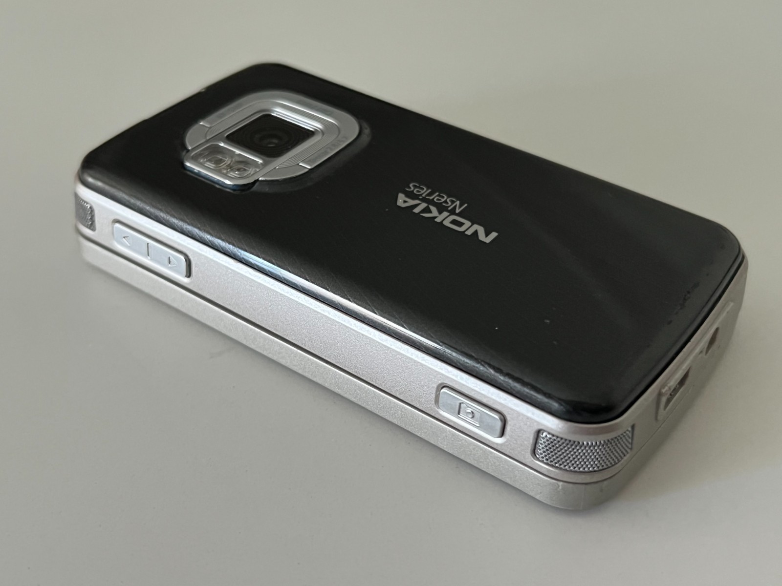Original Nokia N96 Beige unlocked 16GB Smartphone Retro For Collectable