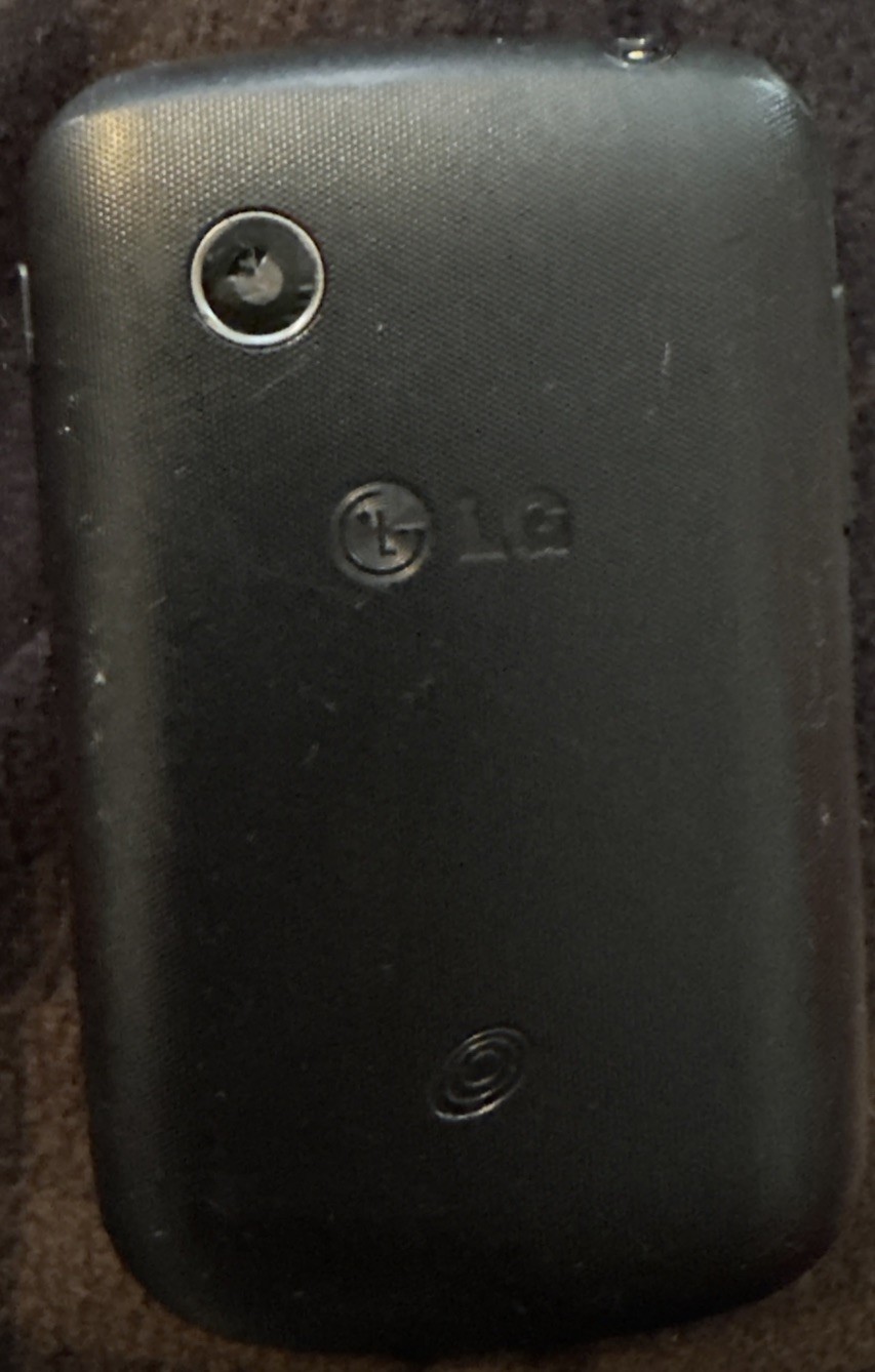 LG TracFone Black 1GB Smartphone 306G Fast Ship Good Used