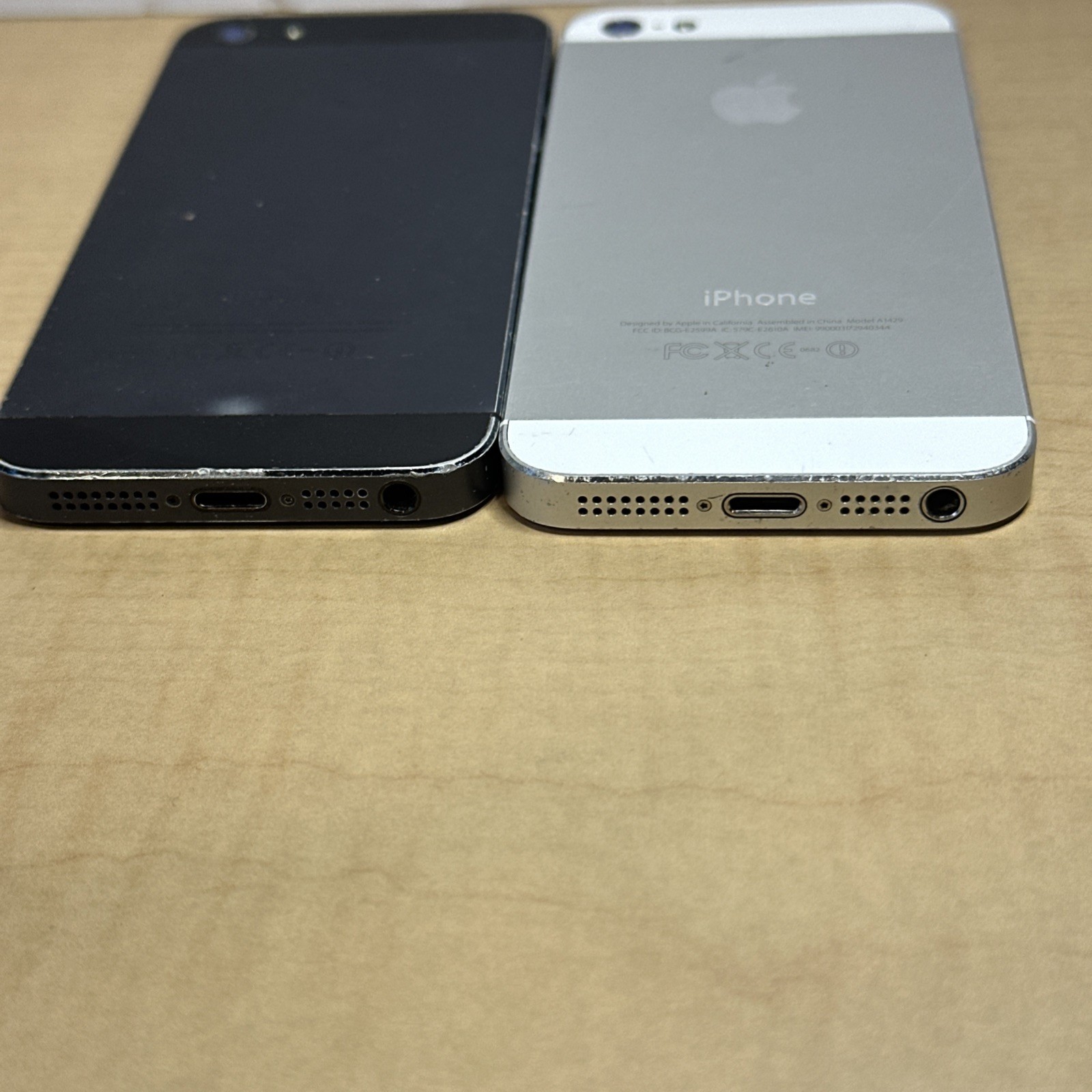 2 iPhone 5 (Model A1429) Not Working/charging Please See Pics On Condition