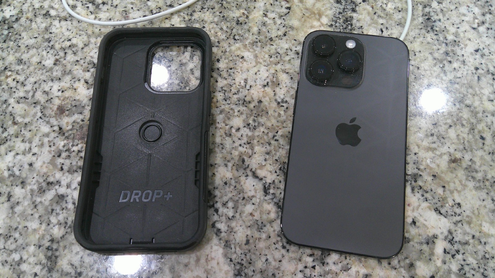 Apple iPhone 14 Pro Space Black 256 GB MQ0N3LL/A Unlocked Battery 83% Health