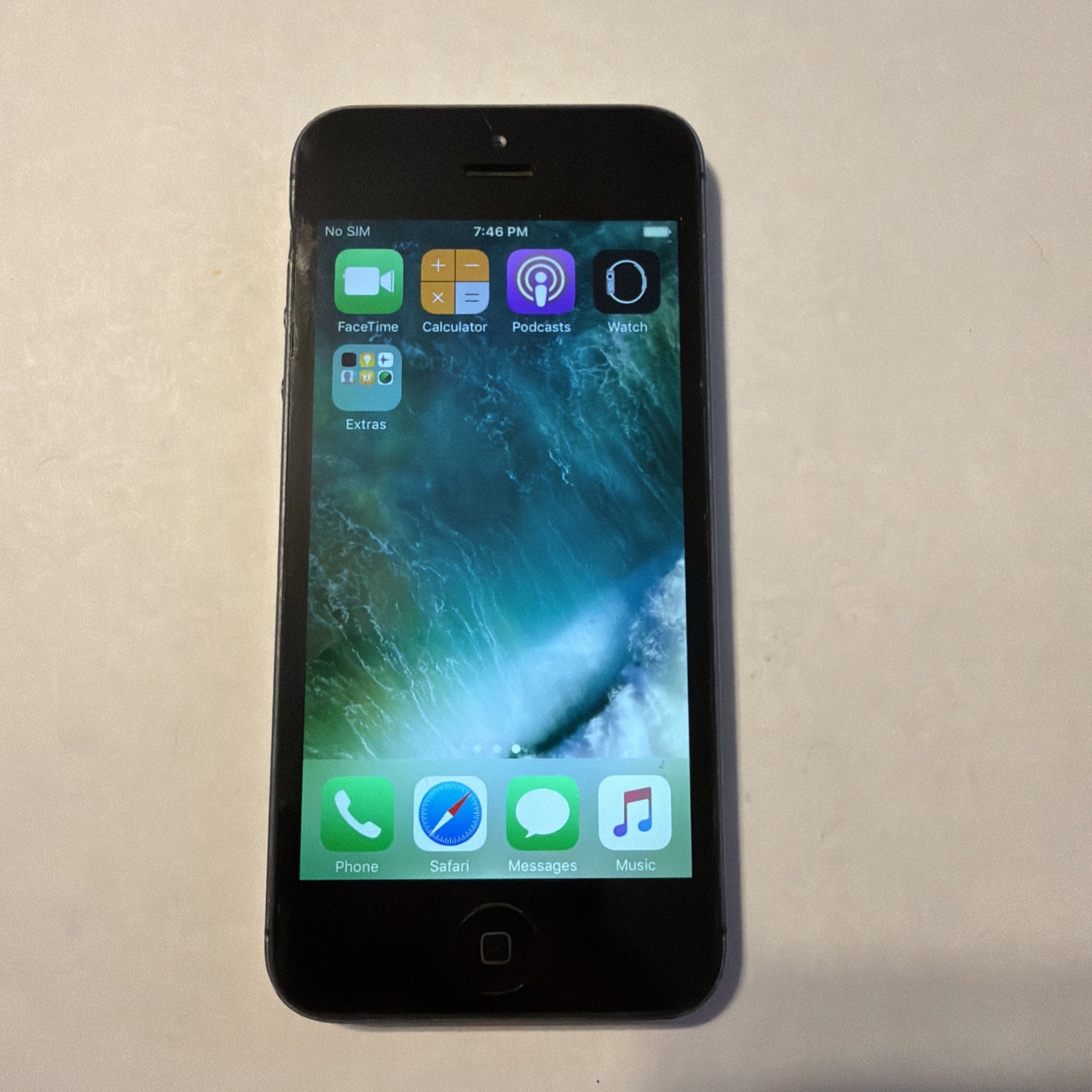 Apple iPhone 5 – 16GB – Black – Unlocked – A1429.