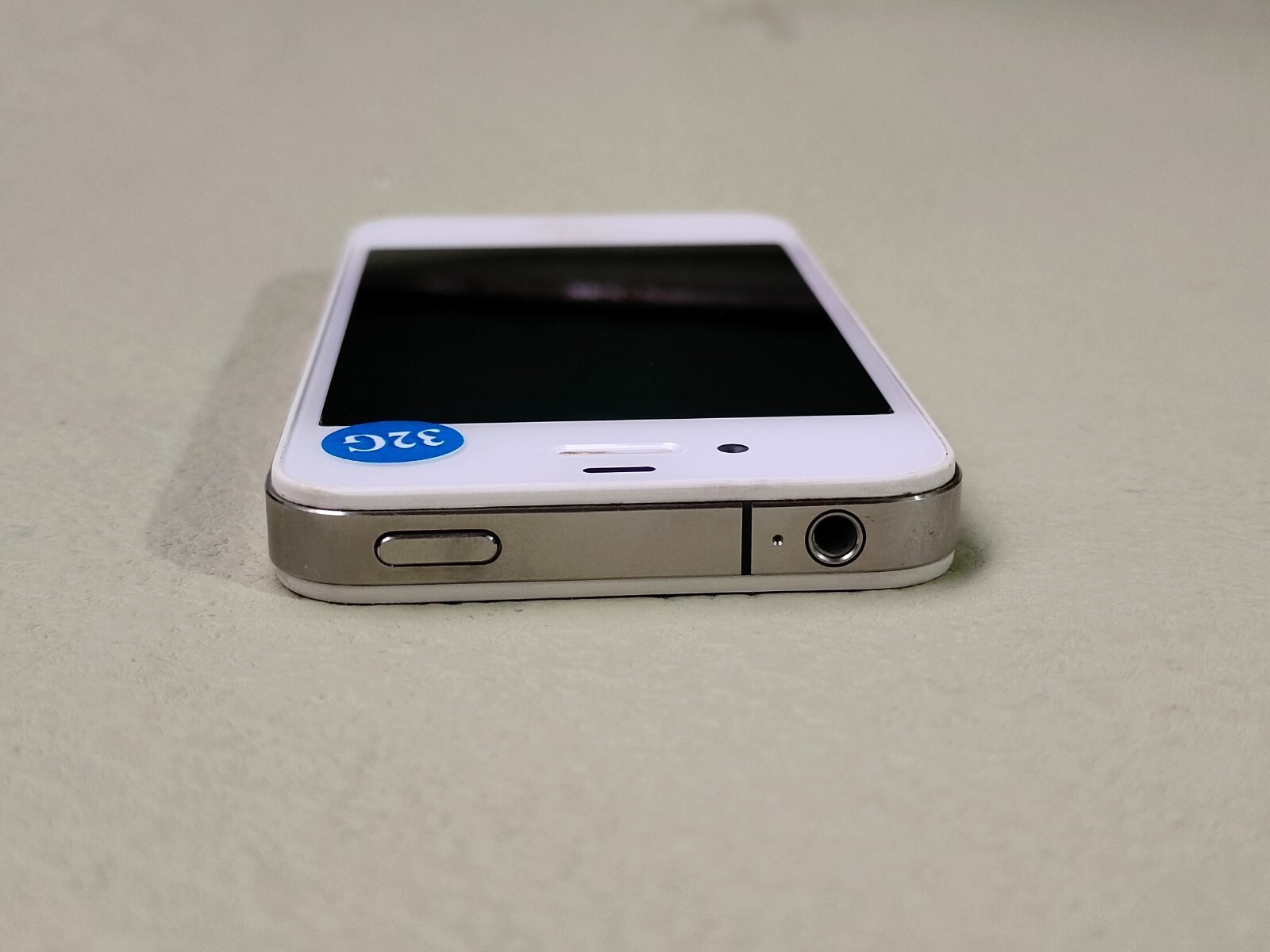 90%N ew Working Apple iPhone 4/4s White/Black 8/16/32GB UNLOCKED CCD Camera