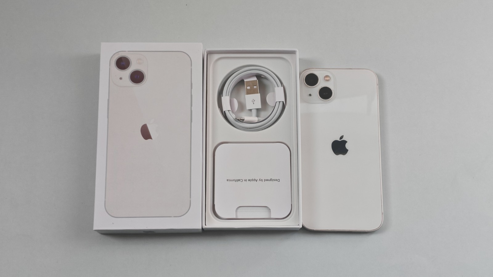 Apple iPhone 13 Unlocked 128GB/256GB 4GB RAM 6.1″ Random Color