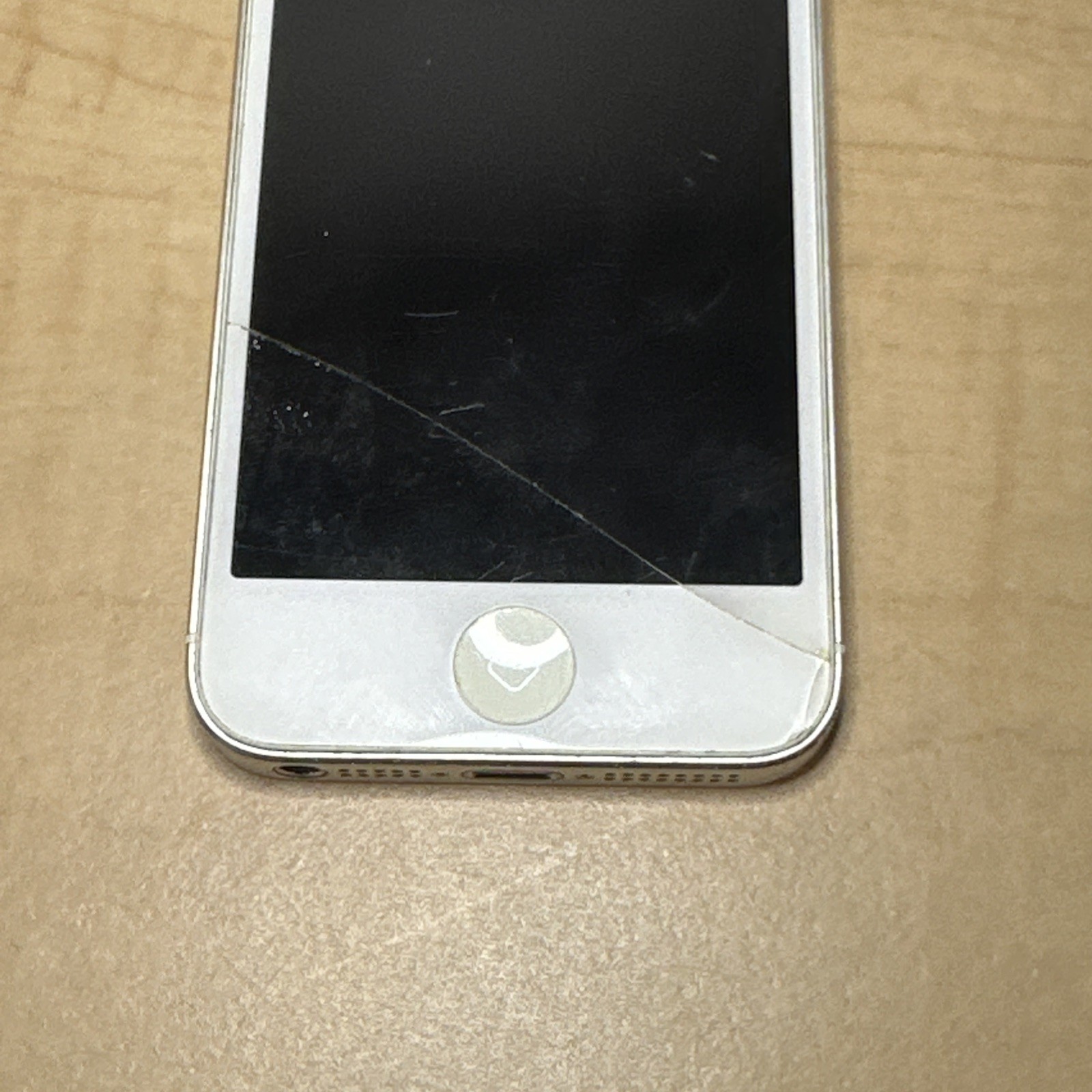 2 iPhone 5 (Model A1429) Not Working/charging Please See Pics On Condition