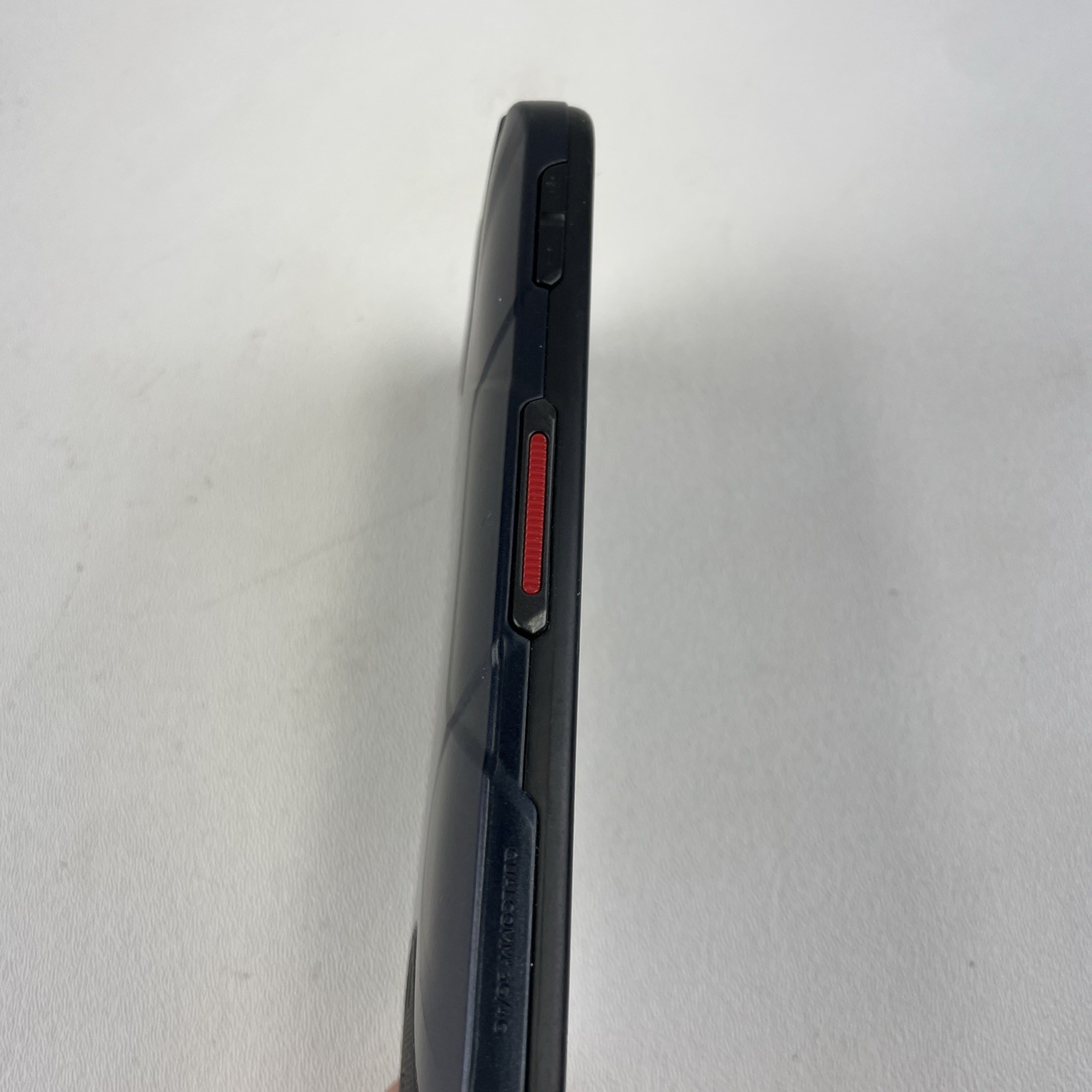 Kyocera DuraForce Pro E6820 – WiFi + 4G LTE (AT&T) – 32GB – Black
