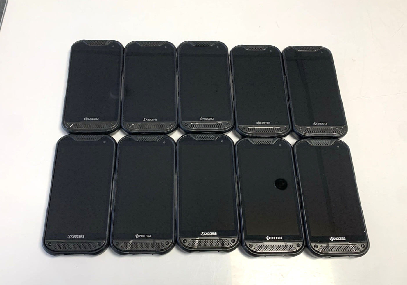 LOT OF 10 KYOCERA E6910, DURAFORCE PRO 2, 64GB, VERIZON UNLOCKED – GOOD