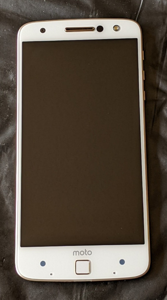 Motorola Moto Z Droid XT1650 White/Gold 32GB (Verizon) – Great Shape – Read