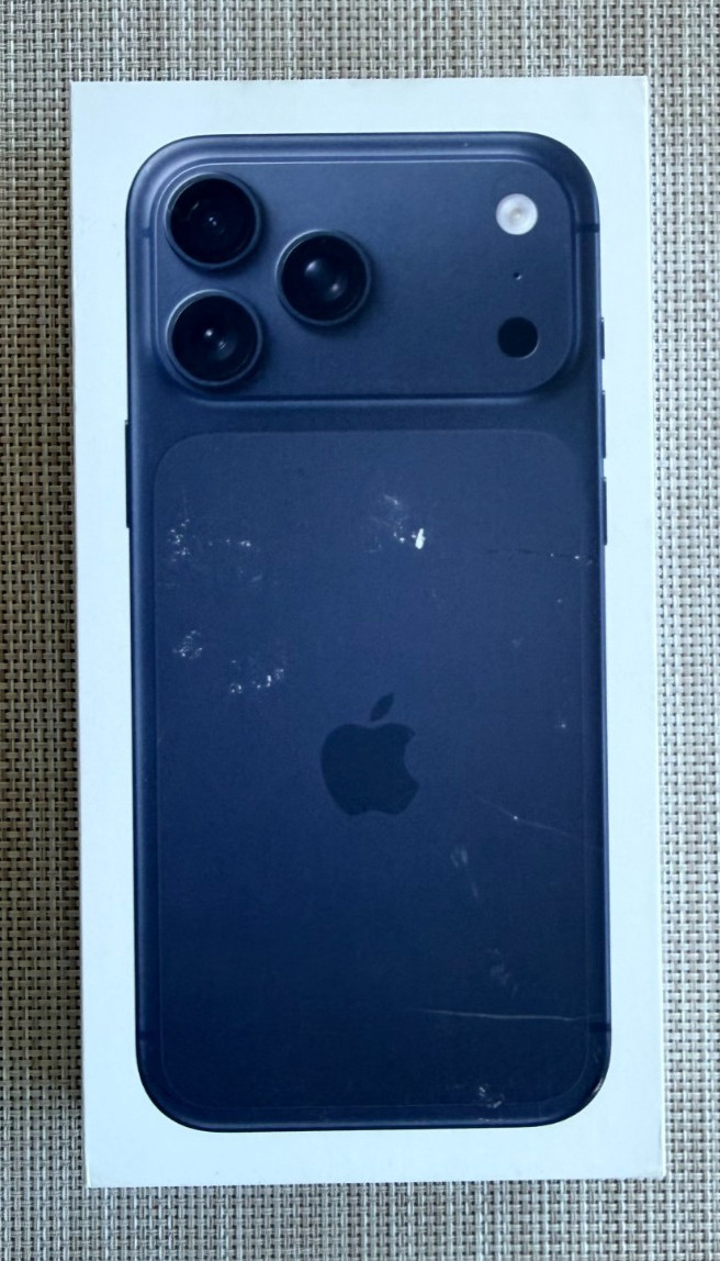 Apple iPhone 17 Pro Max FACTORY UNLOCKED 256GB Deep Blue – New Sealed