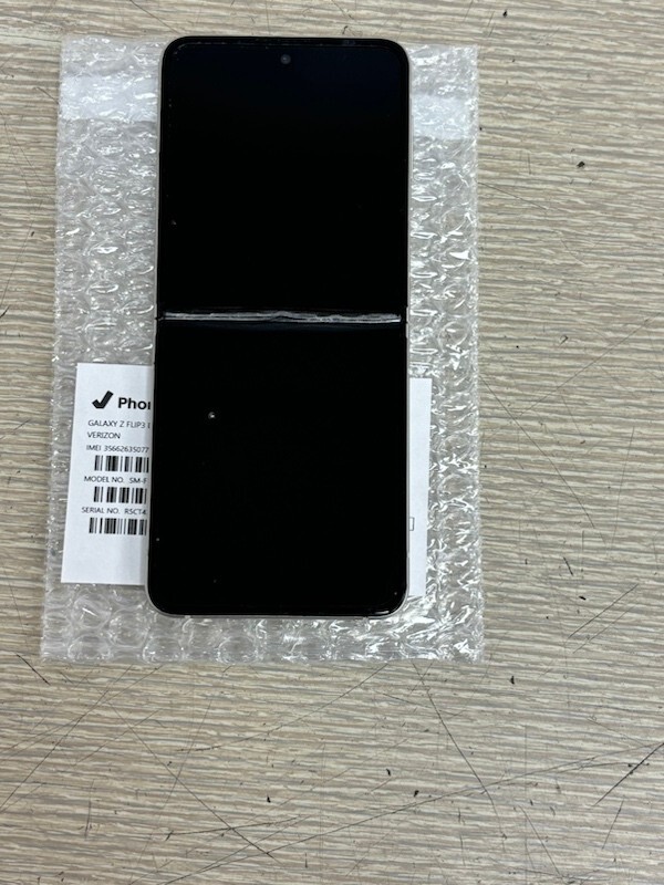 Samsung Galaxy Z Flip3 5G SM-F711U 128GB Cream (Verizon) Unlocked -Screen issues
