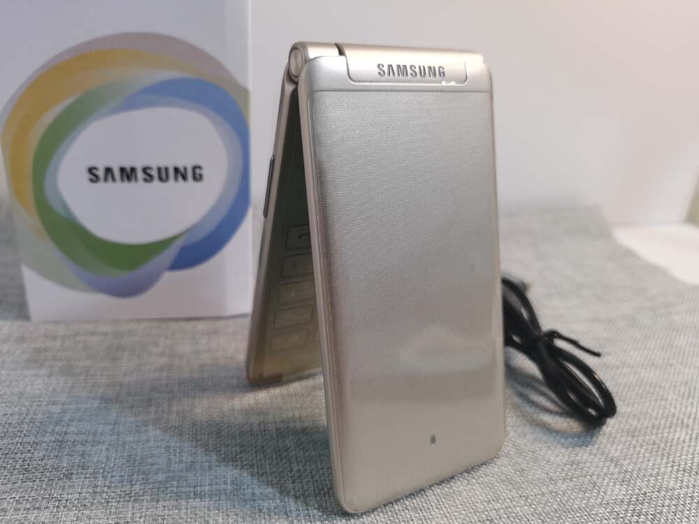 Samsung Galaxy Folder G1600 Dual SIM Unlocked 4G 16GB Android Flip SmartPhone