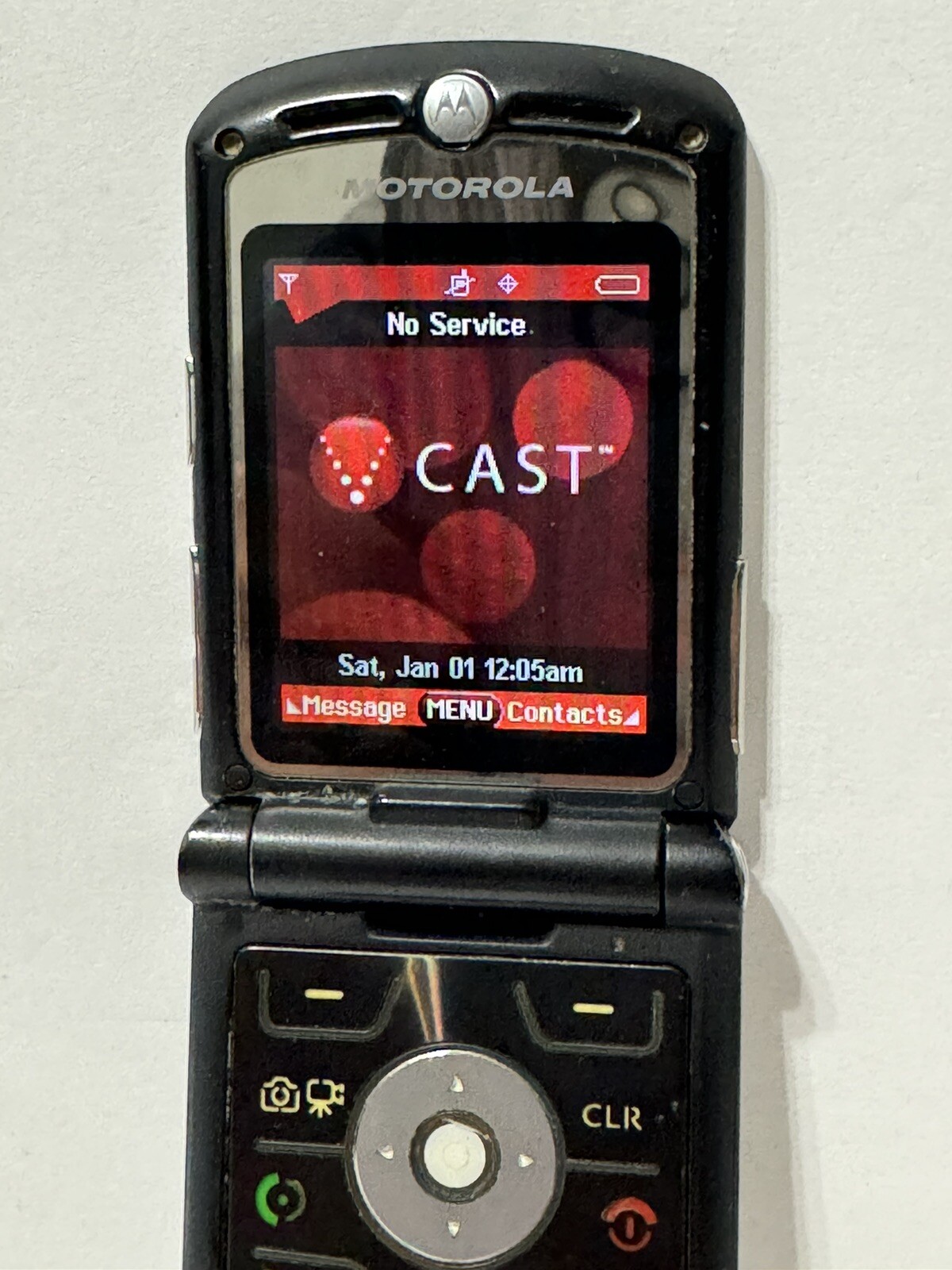 Motorola RAZR V3m Silver Cellular Flip Phone – Verizon Tested – Bad Battery