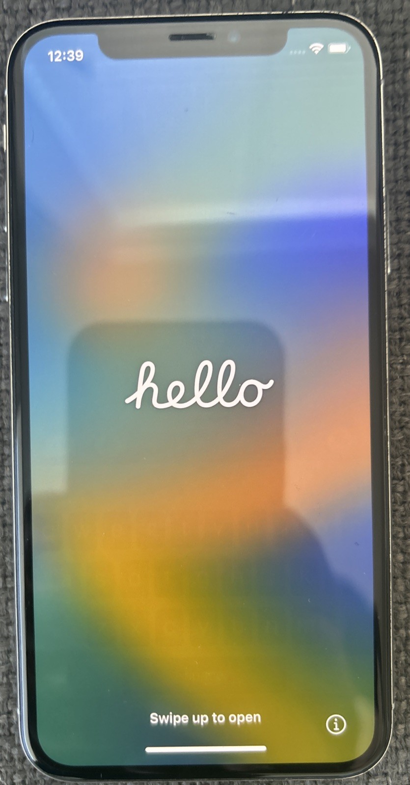 Apple iPhone X – 64GB – Silver, Unlocked. A1865 (CDMA + GSM) OS 16.7.12