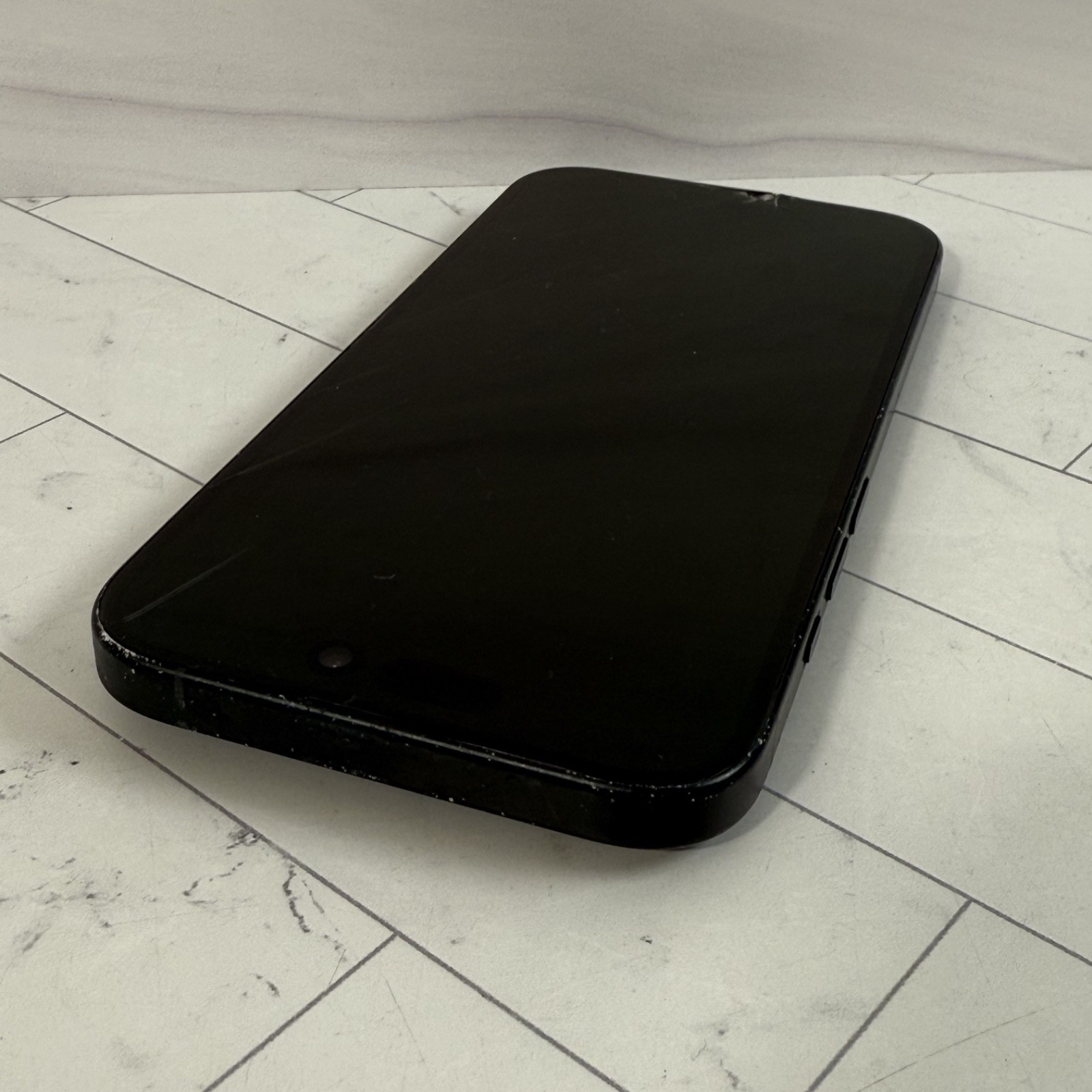 Cracked Screen LCD Apple iPhone 16 128 GB Black T-Mobile Only #A79