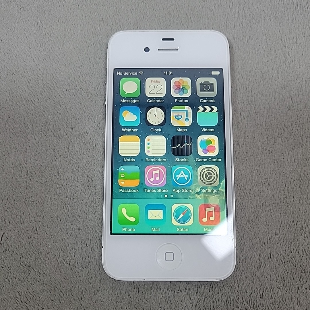 Apple iPhone 4 8GB White iOS 7.1.2 *READ* Device Only
